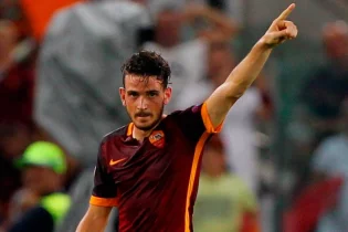 ПСЖ «Рома» қорғаушысын сатып алмақ