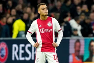 «Барселона» «Аякстың» 19 жасар қорғаушысын сатып алмақшы