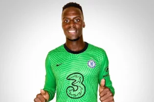 «Челси» Кепаның орнын басатын қақпашы сатып алды