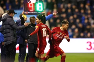 УЕФА алдағы маусымда бес ойыншы алмастыру туралы ереженің жалғасатынын хабарлады