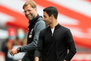 Джейми Каррагер: «Ливерпуль» «Арсеналдан» бірнеше жыл алда келе жатыр»