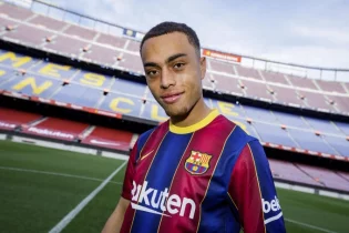 Ресми: Серджиньо Дест - «Барселона» ойыншысы