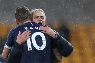 Моуриньо - Саутгейтке: «Гари мен саған уәде беремін, Кейн маусым соңына дейін жолдастық матчтарға шықпайтын болады»