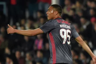 «Тоттенхэм» «Бенфика» шабуылшысын қатарға қосты