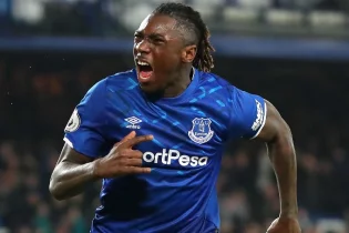 ПСЖ бірден екі ойыншыны жалға алмақшы