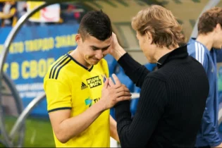 Валерий Карпин: «ЦСКА Зайнутдиновты біздің шешімімізге қарамай сатып алды»