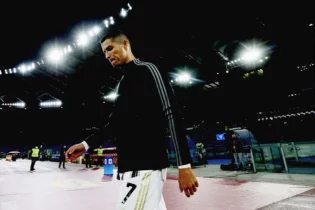 Роналду оқшауланудан бас тартып, клуб басшыларымен жанжалдасты