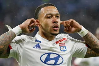 Мемфис Депай «Лионнан» кететінін мәлімдеді