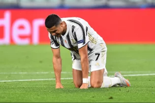 «Ювентус» клубының акциясы бір күнде жеті пайызға төмендеп кетті