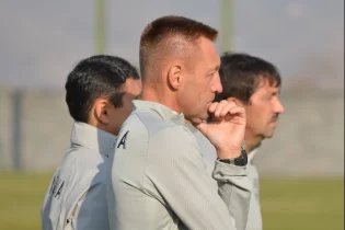 Игорь Рабинер: «Тихонов екі жыл бойы доп көрмеген, бірақ аңызға айналды»