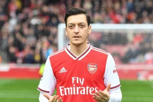 Месут Озил: «Мен «Арсеналға» адал екенімді дәлелдедім, ал олар лайықты жауап бере алмады»