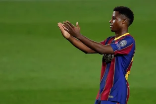 Испаниялық журналист Ансу Фатиді «қылмыс жасайтын саудагерге» теңеді