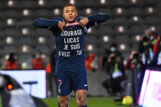 Килиан Мбаппе ПСЖ тарихындағы үздік ойыншылардың символикалық құрамын жасақтады