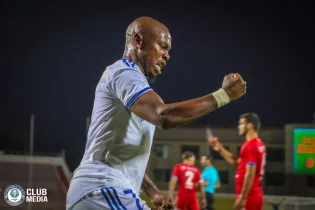 Май Махлангу: «Осында қалу үшін бар күшімді саламын»