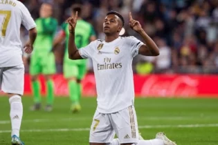 «Ливерпуль» «Реал Мадрид» шабуылшысына көз тікті