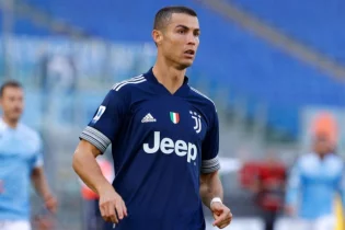 Роналду мансабын ПСЖ-да жалғастыруы мүмкін