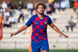 «Барселона» Ансу Фатидің орнын басатын ойыншы тапты