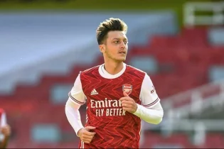 Месут Озил мансабын МЛС-те жалғастыруы мүмкін