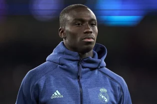 «Реал Мадрид» қорғаушысы Франция құрамасында ойнаудан бас тартты