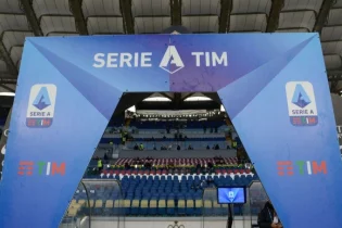 Италия чемпионаты коронавирус салдарынан қанша ақшадан айырылды?