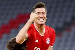 ФИФА жылдың үздік футболшысы атағына үміткерлердің тізімін жариялады