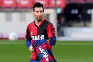 Рональд Куман: «Мессиге голды ерекше атап өткені үшін сары қағаз көрсетпес едім»