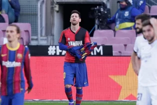 Месси голын Марадонаға арнағаны үшін айыппұл төлейді