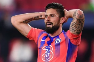 Оливье Жиру Чемпиондар лигасының тарихына енді