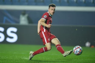 «Ливерпуль» шабуылшысы екі ай бойы командасына көмектесе алмайды