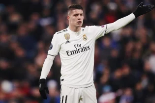 «Милан» Лука Йовичпен келіссөздер жүргізуде