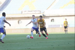 «Қайрат» Қазақстан құрамасының жартылай қорғаушысын сатуға дайын