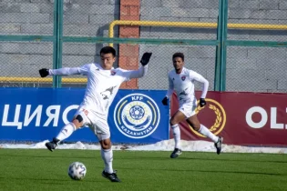 «Жетісу» мен «Атырау» қазақстандық шабуылшы үшін таласып көрмек