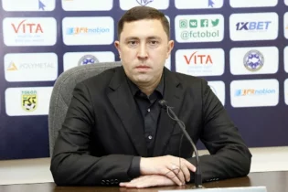 Владимир Газзаев «Ордабасыны» жаттықтырудан бас тартты