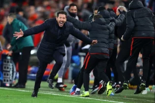 Соңғы онжылдықтағы үздік бапкердің есімі белгілі болды