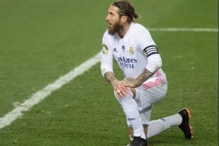 Соңғы онжылдықтағы ең нәтижелі қорғаушының есімі белгілі болды