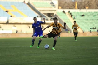 «Урал» қос бірдей қазақстандық ойыншымен келіссөздер жүргізуде