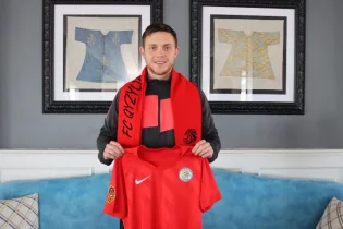 «Қызыл-Жар» украиналық футболшымен толықты