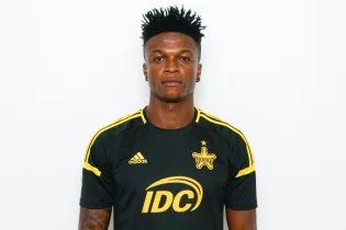 «Тараз» нигериялық қорғаушымен келіссөздер жүргізуде