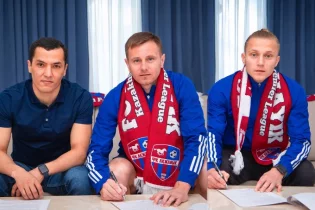 «Ақжайық» тағы екі ойыншымен толықты