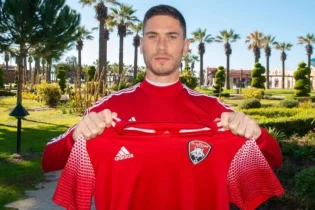 «Қайсар» «Црвена Звезда» түлегін қатарға қосты