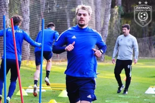 «Астана» ресейлік футболшымен келісім-шартқа отырды