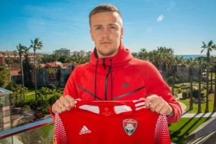 «Қайсар» Беларусь құрамасының қорғаушысымен толықты