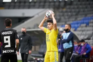 Сағи Совет: «Командадағы шебер ойыншылардан үлгі алудамын»