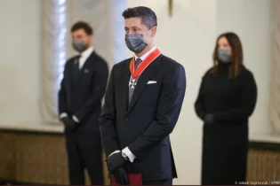 Левандовски ерекше марапатқа ие болды