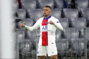 Килиан Мбаппе Чемпиондар Лигасында тарихи рекорд орнатты