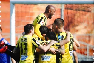 «Қайрат» «Тұранның» тас-талқанын шығарды