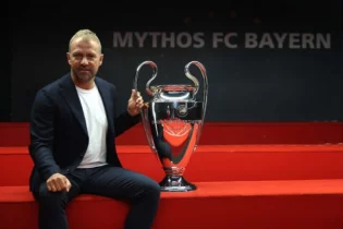 Ханс-Дитер Флик маусым соңында «Бавариядан» кетеді