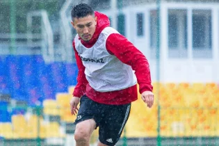 «Мақтаарал» тағы алты футболшымен мәміле жасасты