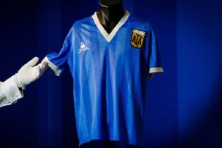 Диего Марадонаның жейдесі рекордтық сомаға сатылды