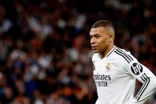 Килиан Мбаппенің клубы Францияның үшінші лигасына құлады